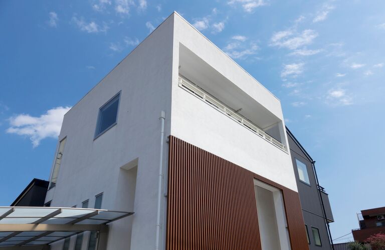ご自宅の外壁部分にも使用できる断熱材をご用意 | 電気代の節約なら断熱用エアロゲルの株式会社ナノテクノロジー